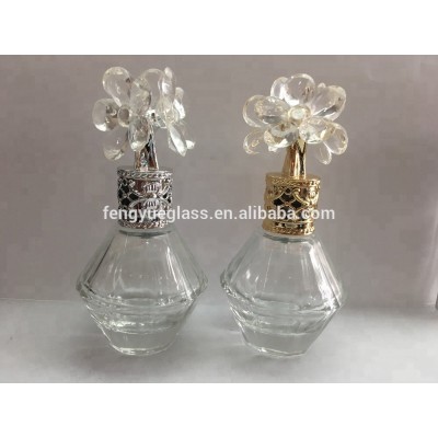 High Quality Fancy Brand Parfum Mist Spray Glass Bottle with Flowered Shaped Cap
