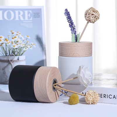 Matte Black White Luxury Glass Reed Diffuser Bottle Luxury Empty Glass Stick Bottle for Aroma Oil Diffuser With Woodedn Cap