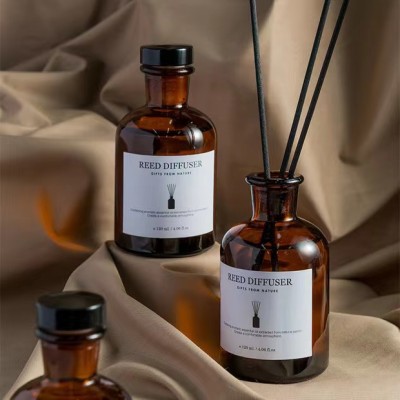 بيع بالجملة المنزلية 60ML 125ML 250ML 500ML 1000ML زجاج البني الداكن الكهرباء الفارغ زجاجة ناشر القصب للناشر