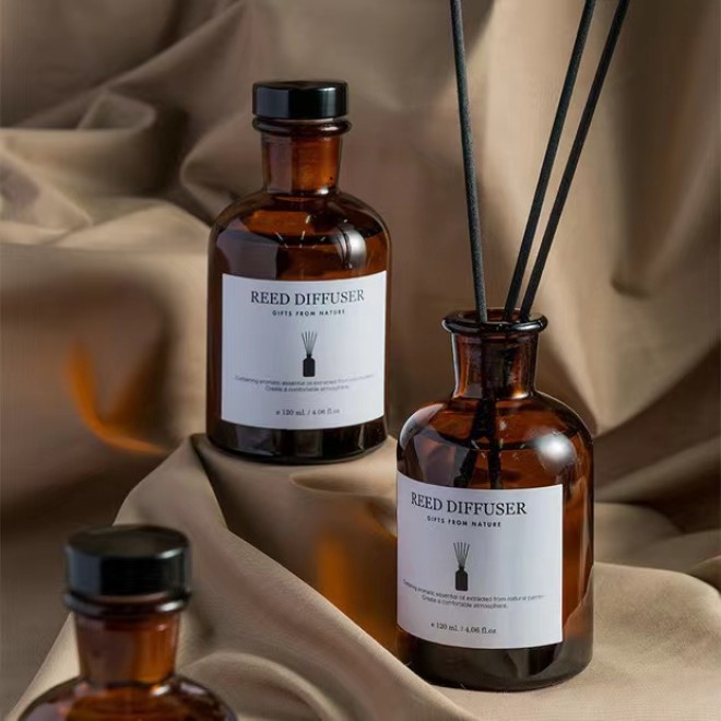 بيع بالجملة المنزلية 60ML 125ML 250ML 500ML 1000ML زجاج البني الداكن الكهرباء الفارغ زجاجة ناشر القصب للناشر