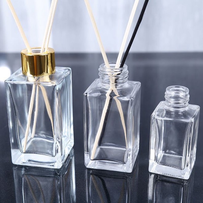 الجملة 50ml80200 خيوط فم طويل مربع زجاجة ناشر الرائحة بدون حريق ، زهرة جافة لغرفة النوم